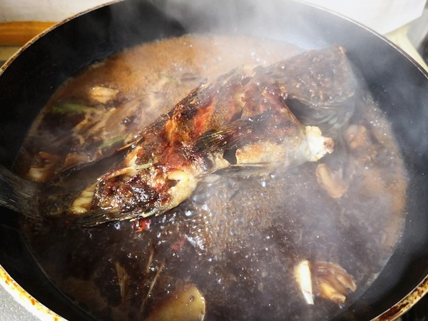 Braised Black Fish in Sauce recipe