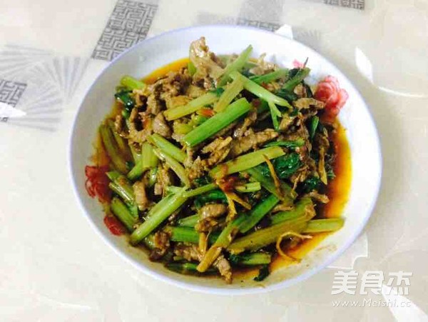 Stir-fried Shredded Beef with Celery recipe