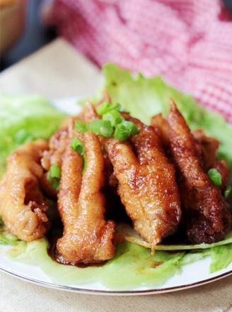 Cantonese Braised Chicken Feet