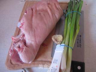 Moisturizing and Beautifying-rock Sugar Trotters recipe