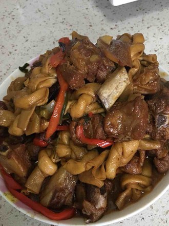 Braised Bean Knot with Pork Ribs recipe