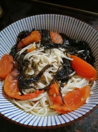 Tomato Seaweed Noodles