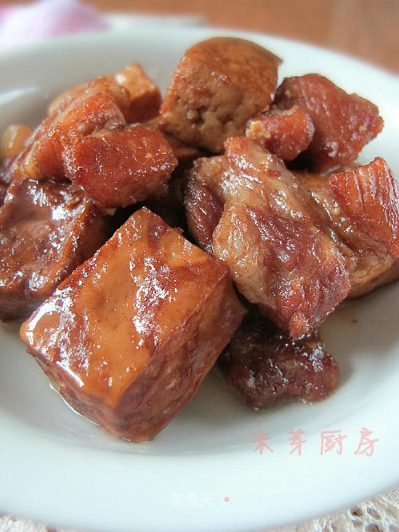 Meat: Braised Pork with Soy Sauce and Dried Beans