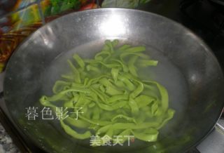 #trust之美#spinach Sauce and Sesame Sauce Noodles recipe