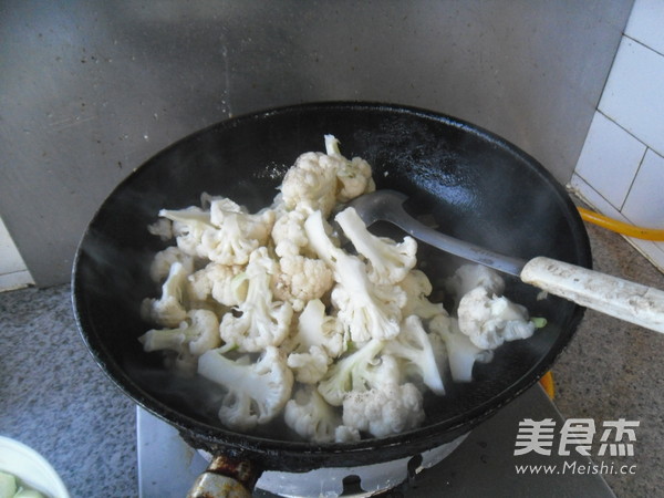 Roasted Cauliflower with Ham recipe