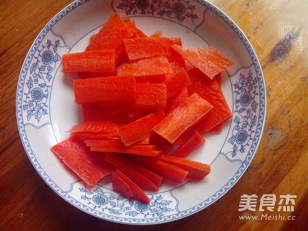 Stir-fried Pork Liver with Carrots recipe