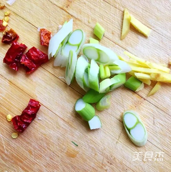 Stir-fried Mung Bean Sprouts recipe