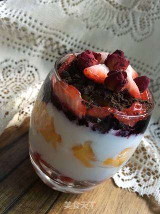 Rose Yogurt Cup recipe