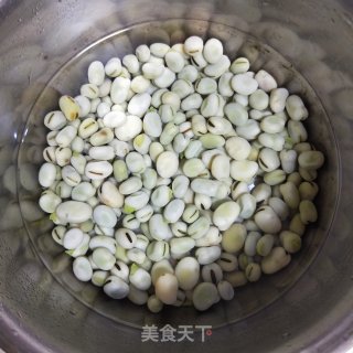 Stir-fried Broad Beans with Leek recipe