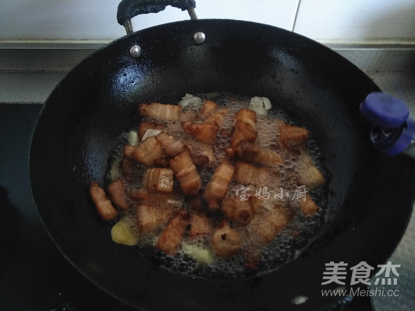 Braised Pork Belly and Dried Bamboo Shoots recipe