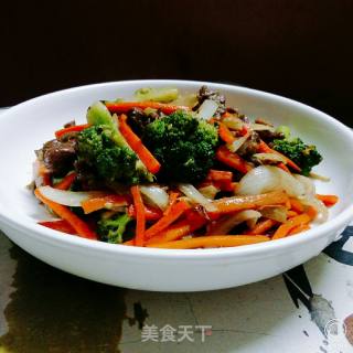 Stir-fried Beef with Three Vegetables recipe