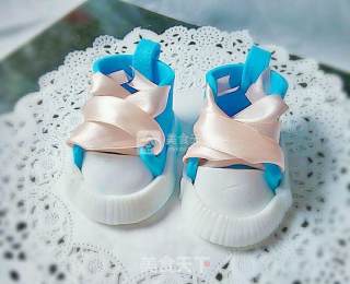 Fondant Baby Shoes recipe