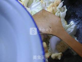 Beef Tendon Balls with Oily Tofu and Boiled Cabbage recipe