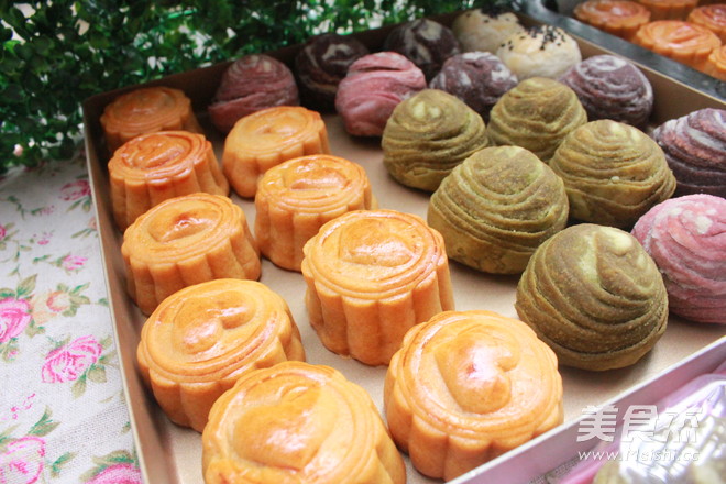 Cantonese-style Moon Cakes recipe