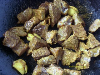 Curry Beef with Carrots and Potatoes recipe