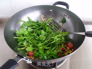 Sausage Stir-fried Grey Dish recipe