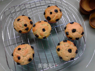 Blueberry Avocado Yogurt Muffin recipe