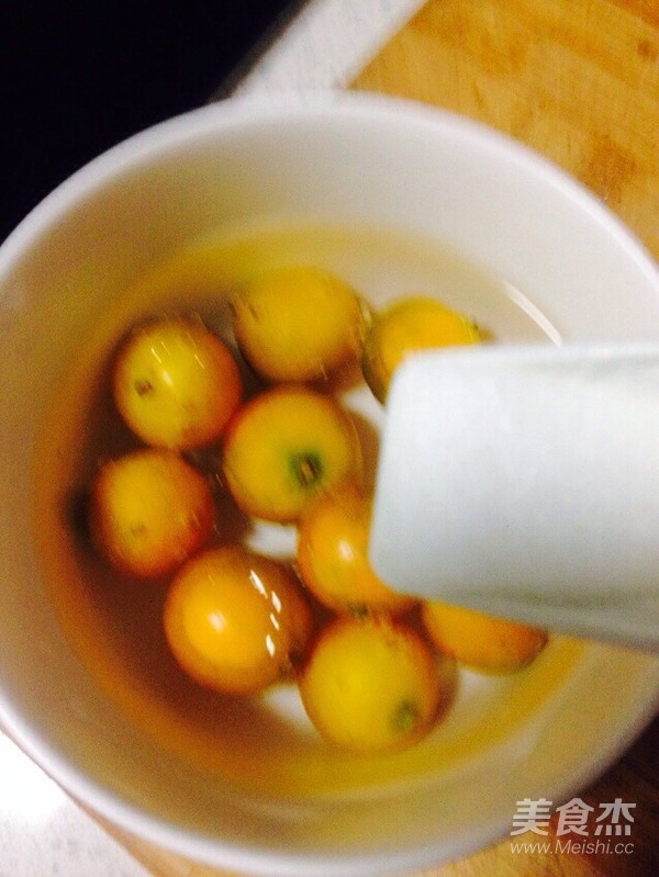 Stewed Small Kumquat with Rock Sugar and Longan Wolfberry recipe