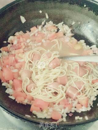 Pasta with Intestines Version of Tomato Spaghetti recipe