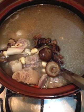 Mushroom Trotter Soup recipe