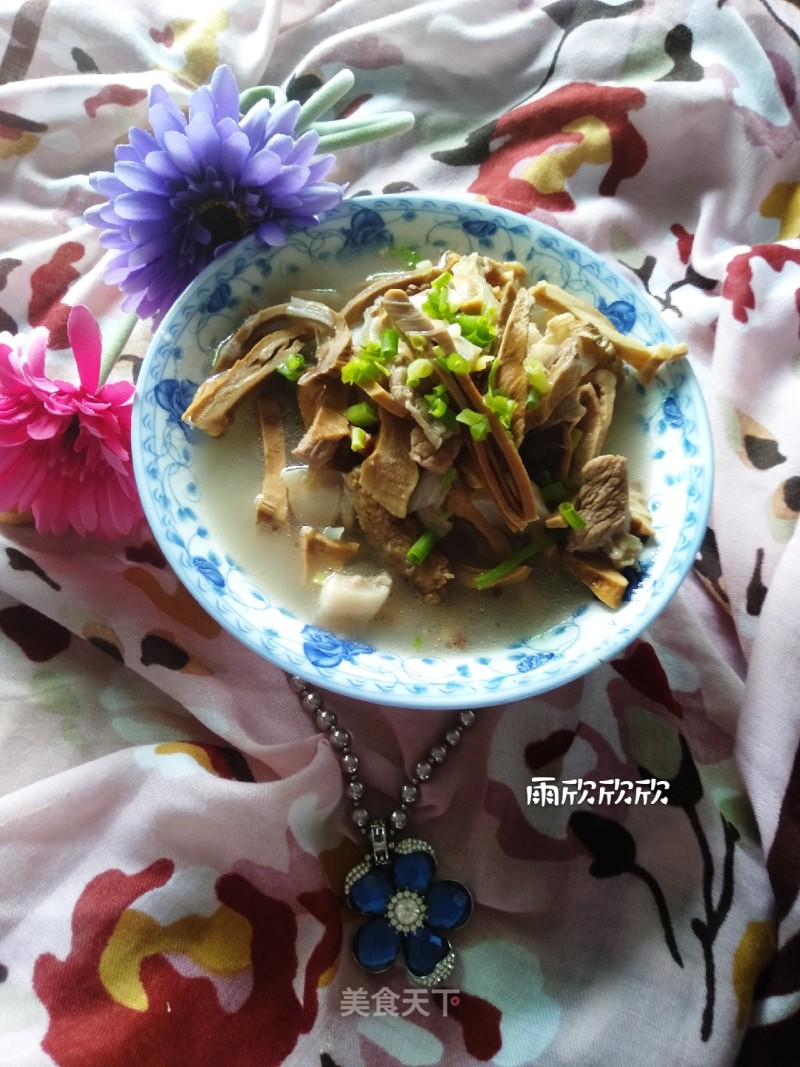 Braised Pork Belly with Dried Bamboo Shoots recipe