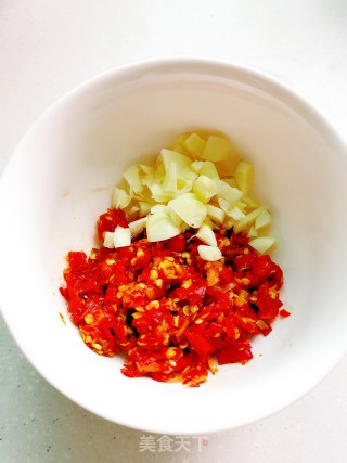 Garlic and Chopped Pepper Spinach recipe