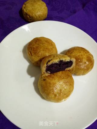 Purple Sweet Potato, Purple Rice and Red Bean Mooncakes recipe