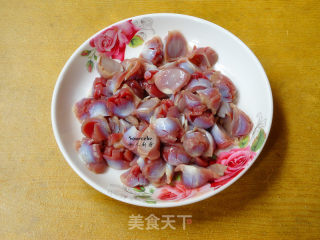 Stir-fried Beans with Chicken Gizzards recipe