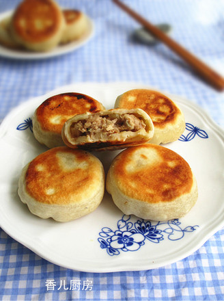 Fresh Bamboo Shoots and Pork Hot Noodle Pie recipe