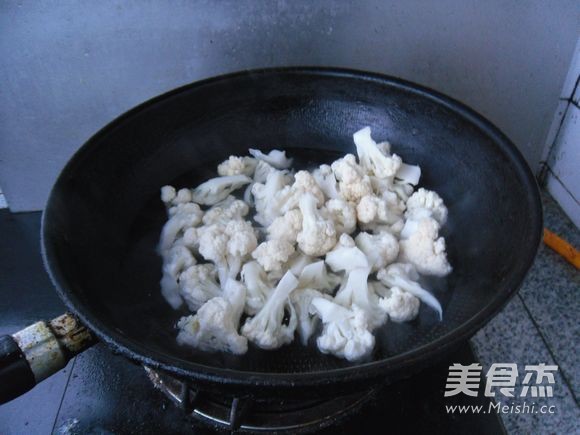 Fish Balls and Sausage with Cauliflower recipe