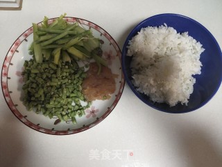 Fried Rice with Beans, Celery and Diced Chicken recipe