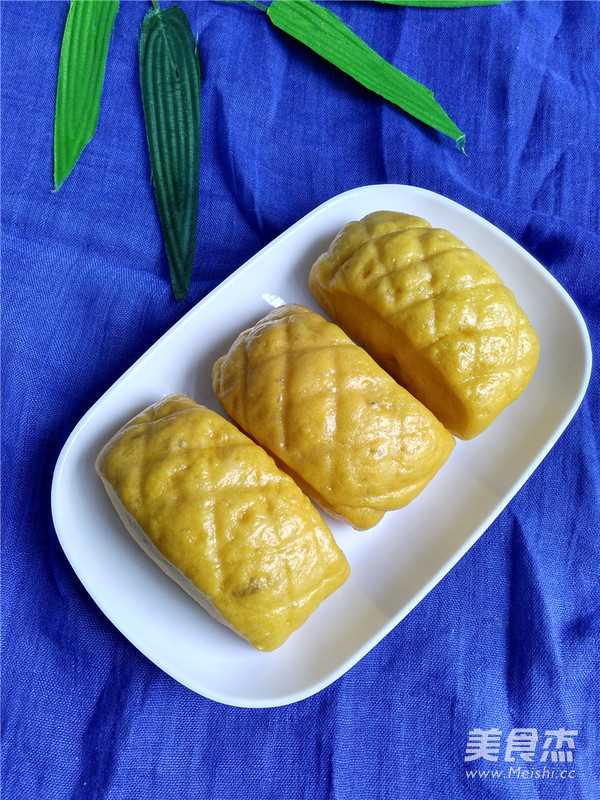 Patterned Pumpkin Buns recipe