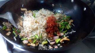 Fried Noodles with Cumin recipe