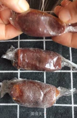 Persimmon Rolls with Walnuts recipe