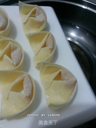 Step by Step-shrimp Wanton with Official Hat recipe