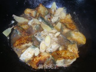 Pan-fried Needle Fish recipe
