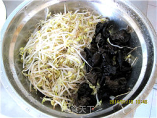 Cold Bean Sprouts with Fungus in Oyster Sauce recipe