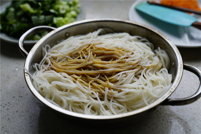 Fried Noodles with Vegetables and Eggs recipe