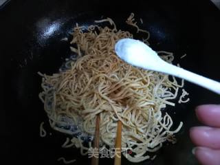 Spicy and Spicy Dried Shreds Made with Chopsticks recipe