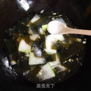 Winter Melon and Shrimp Seaweed Soup recipe