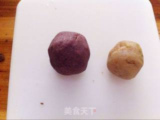 Chestnut Paste and Bean Paste Mooncakes recipe