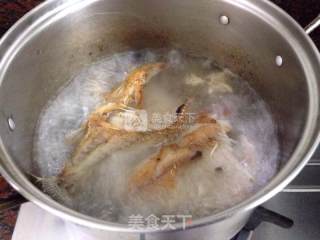 Crucian Tofu Soup recipe