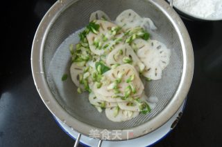 Lotus Root and Sophora Japonica Pancake recipe