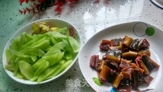 Lettuce and Rice Field Eel recipe