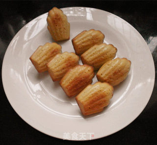 Lemon Fragrant Madeleines (madeleines) recipe