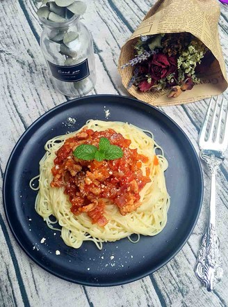 Spaghetti with Tomato Sauce and Meat Sauce