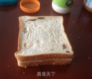 Nutritious Breakfast-fruit Sandwich recipe