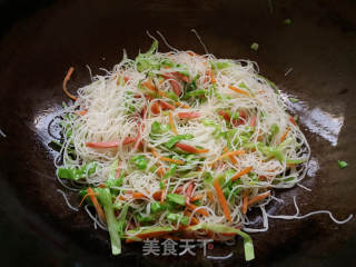 Colorful Fried Rice Noodles recipe