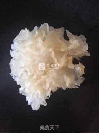 Red Date and Tremella Soup recipe