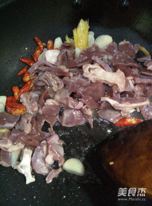 Fried Pork Heart with Sauerkraut recipe